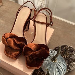 New in Box Loeffler Randall Fae Platform Heels in Spice Size 8